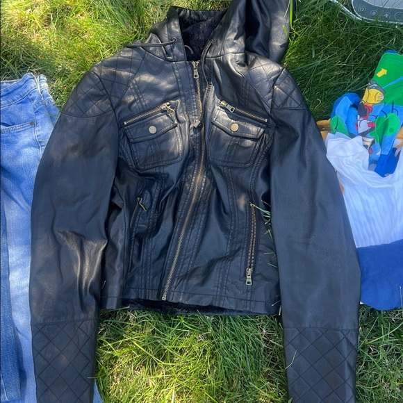 Krush Black Leather Jacket - Picture 1 of 2